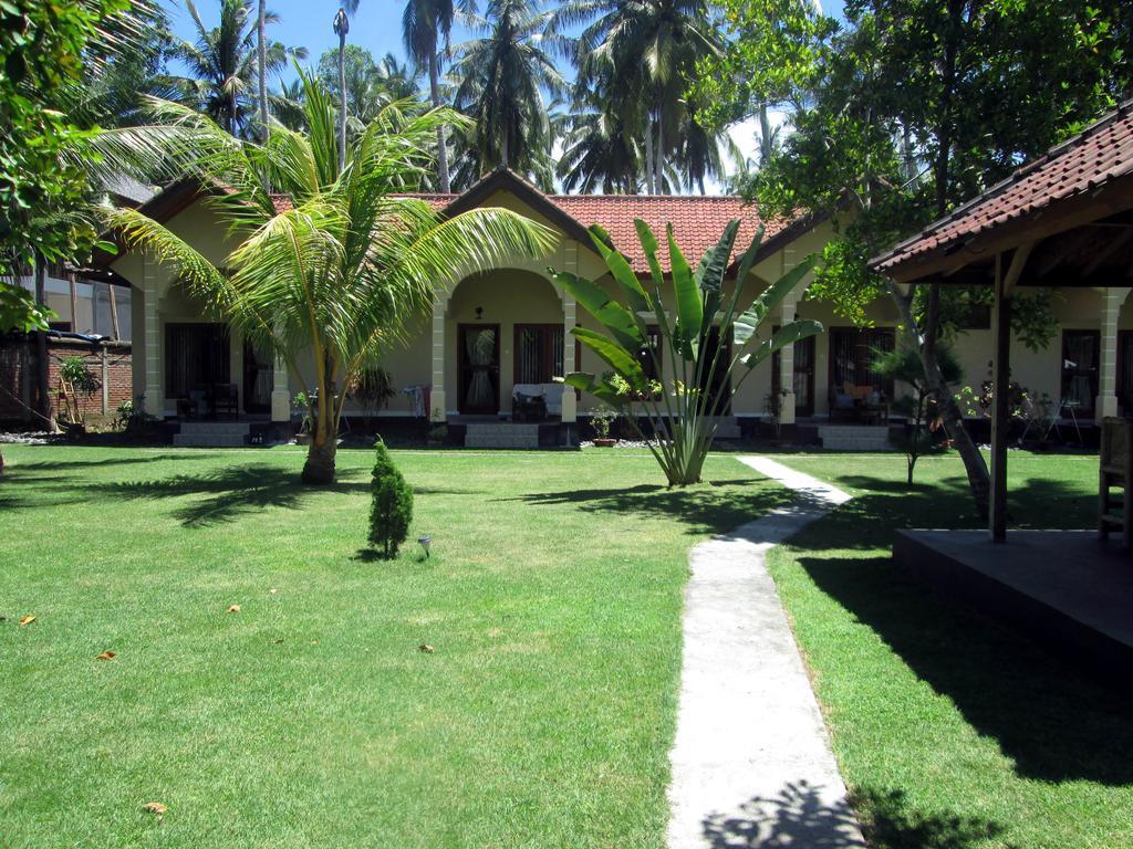 Yuli'S Homestay Kuta  Esterno foto