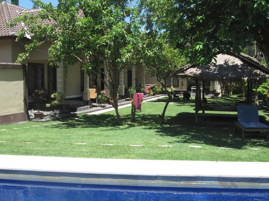 Yuli'S Homestay Kuta  Esterno foto