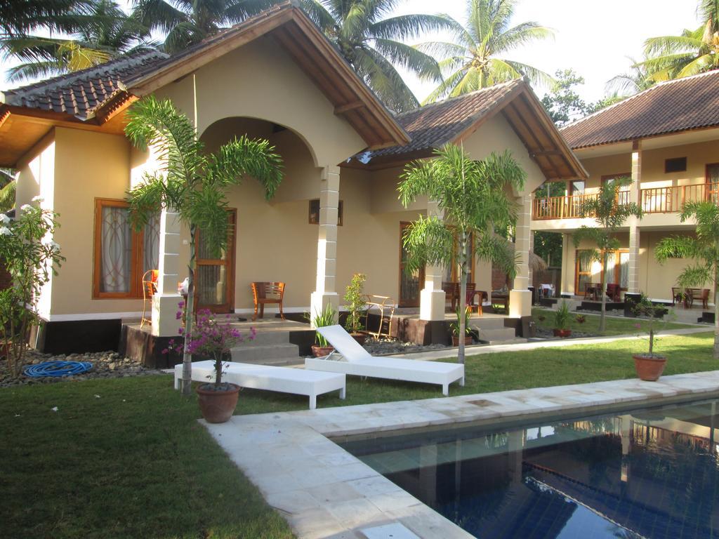 Yuli'S Homestay Kuta  Esterno foto